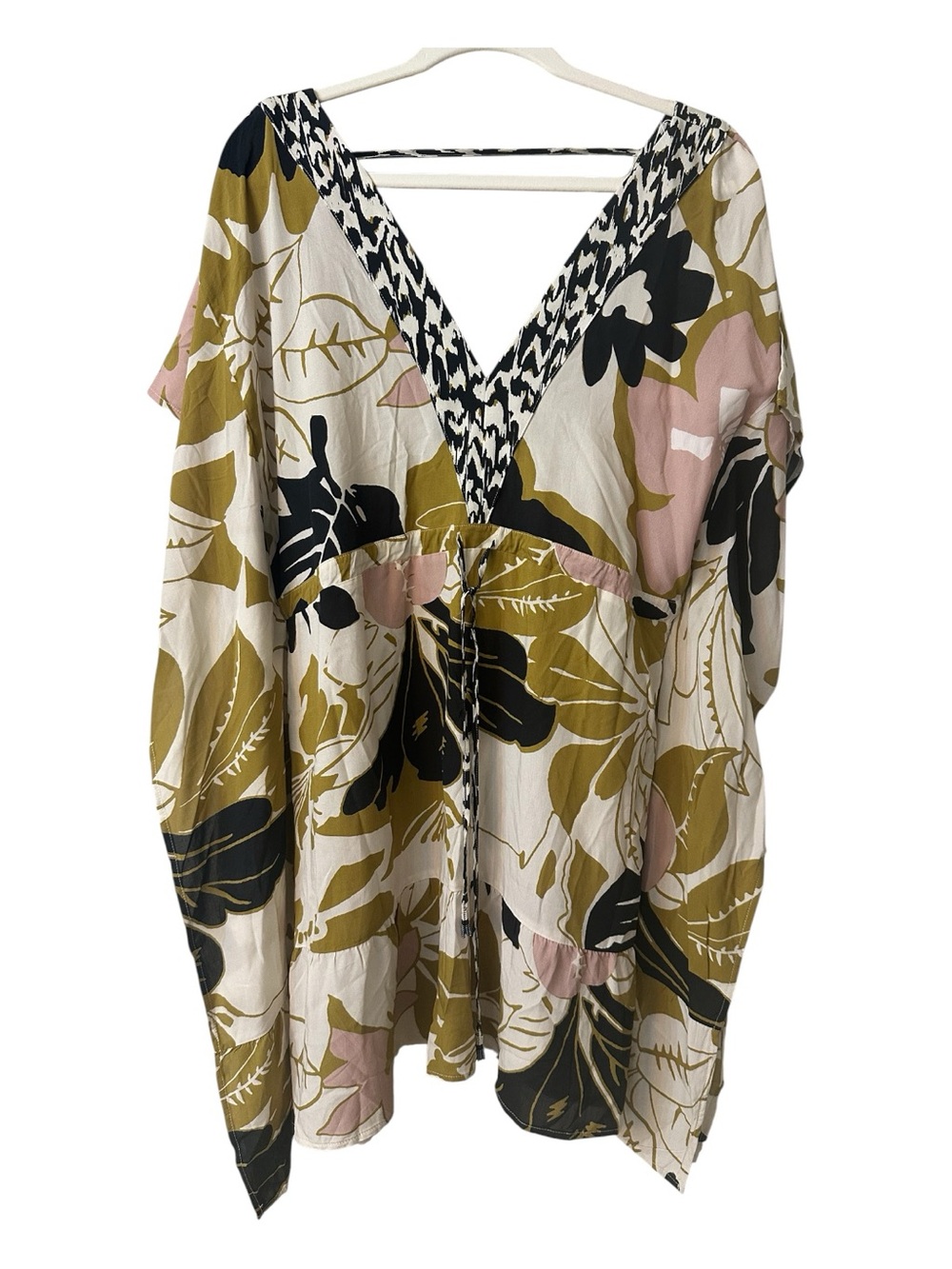 Anthropologie Maaji Lilith Cover up